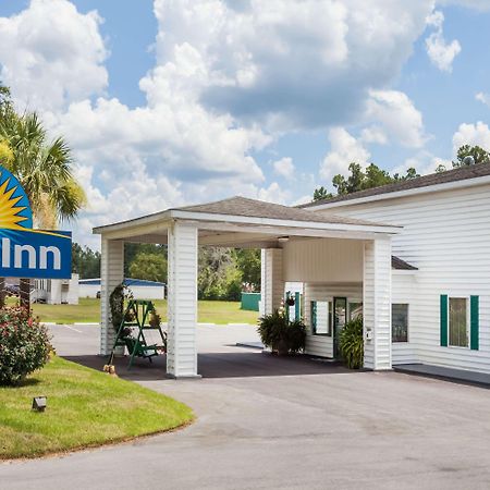 Days Inn By Wyndham Hampton Exteriör bild
