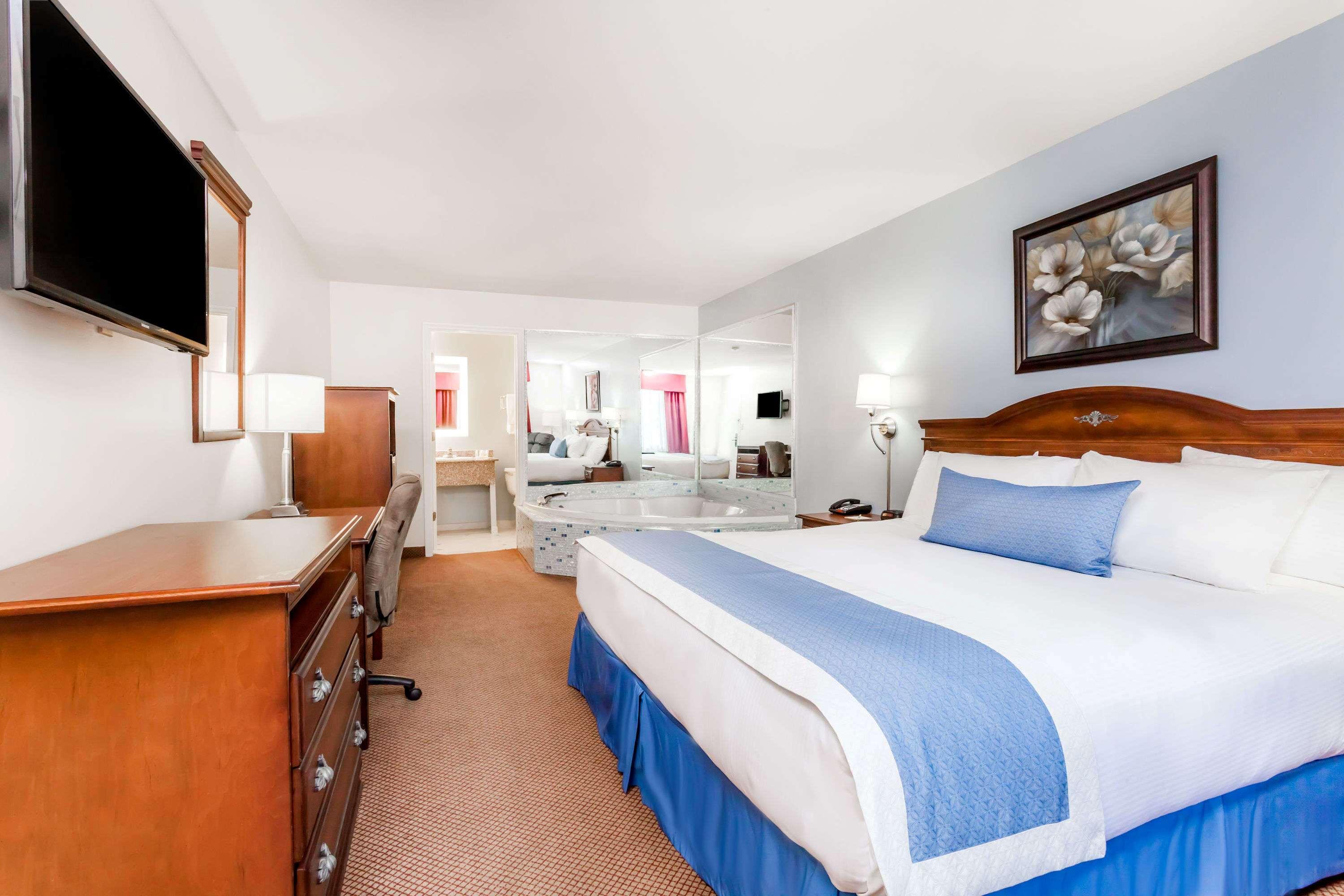 Days Inn By Wyndham Hampton Exteriör bild