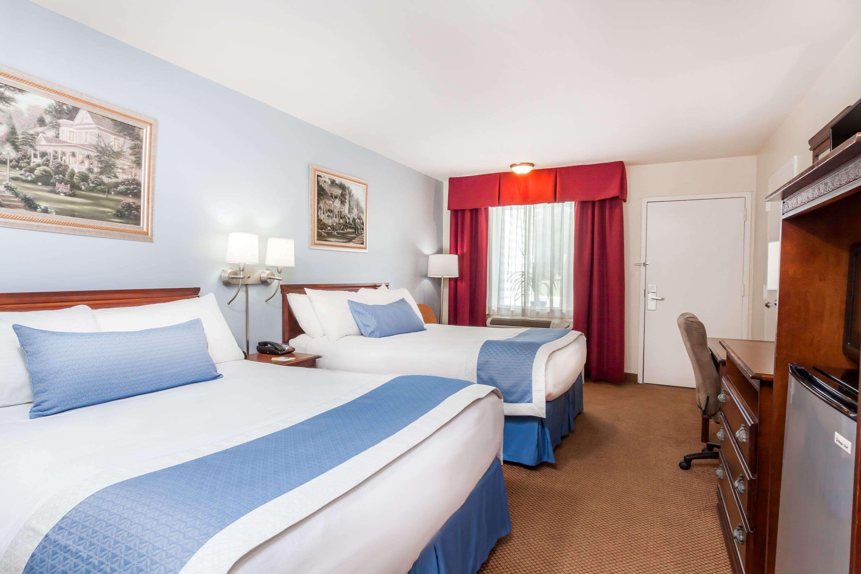 Days Inn By Wyndham Hampton Exteriör bild