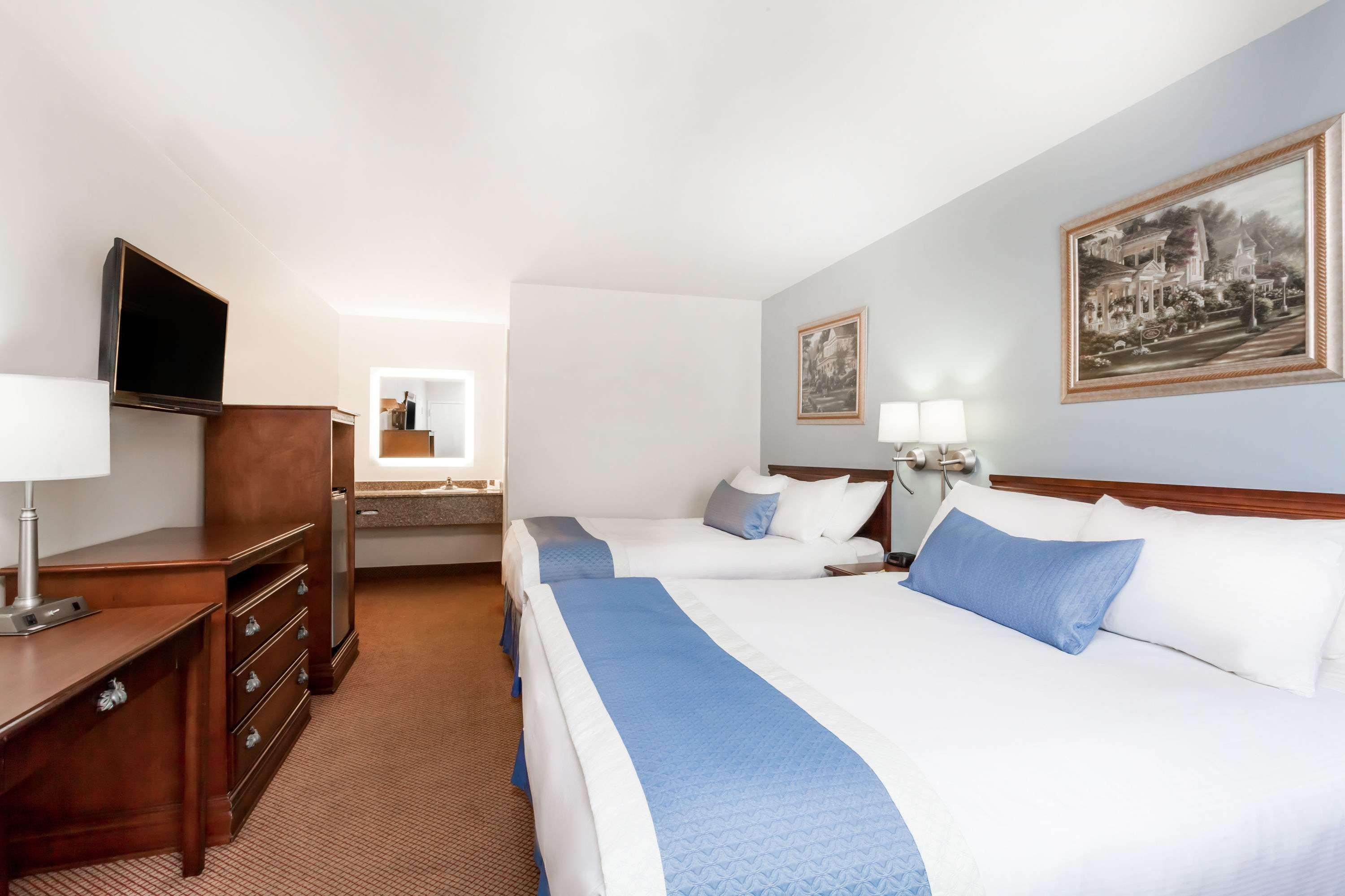 Days Inn By Wyndham Hampton Exteriör bild