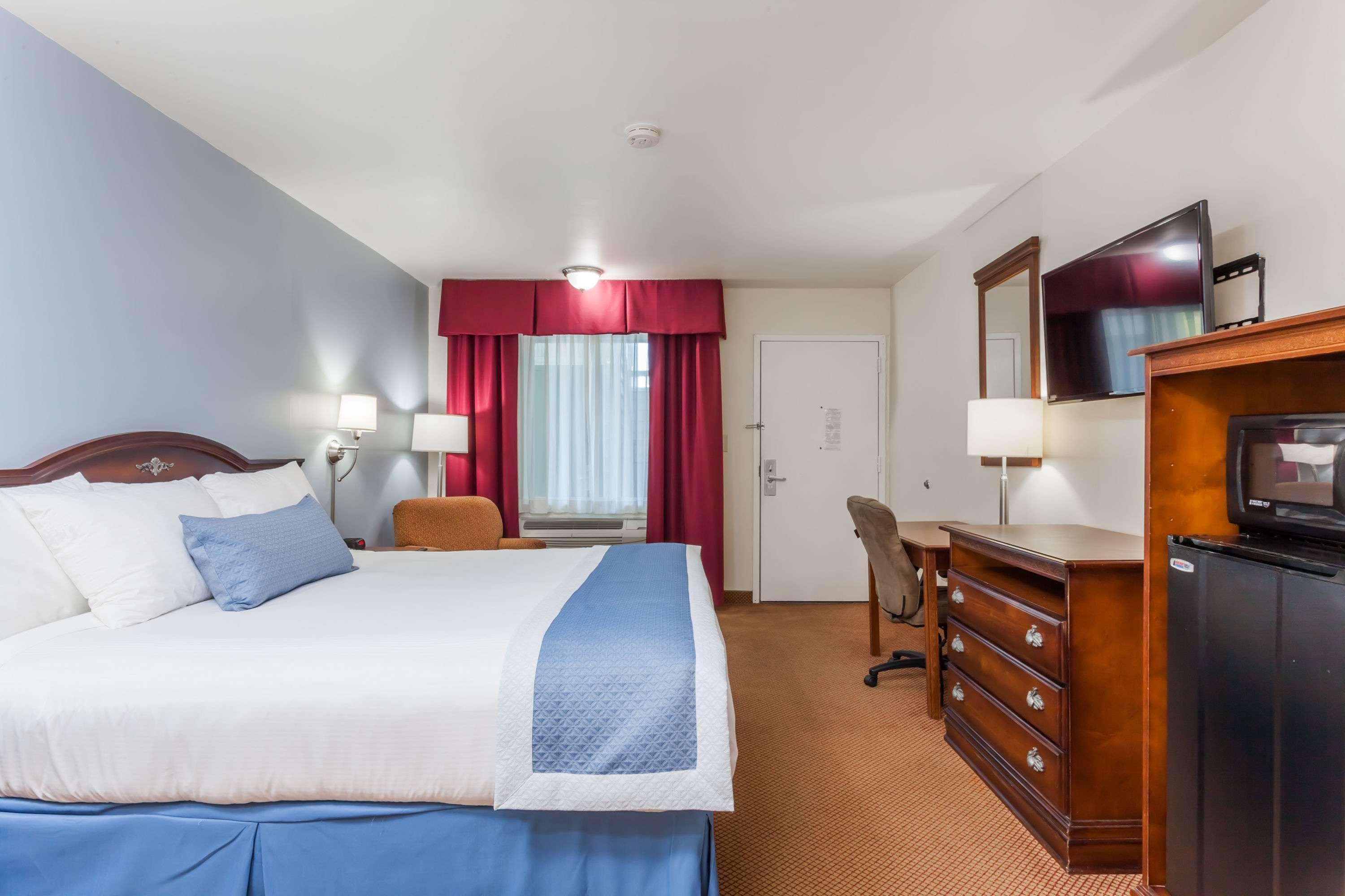 Days Inn By Wyndham Hampton Exteriör bild