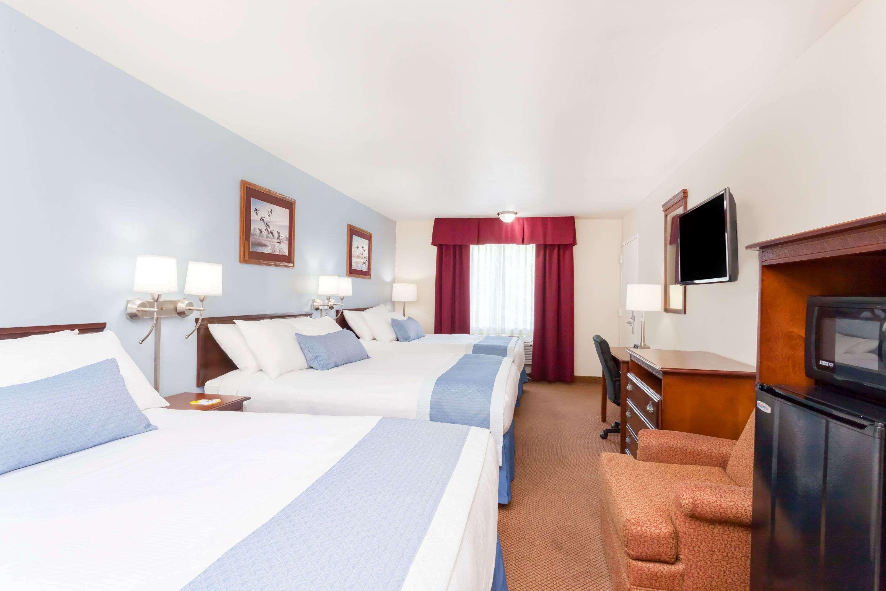 Days Inn By Wyndham Hampton Exteriör bild