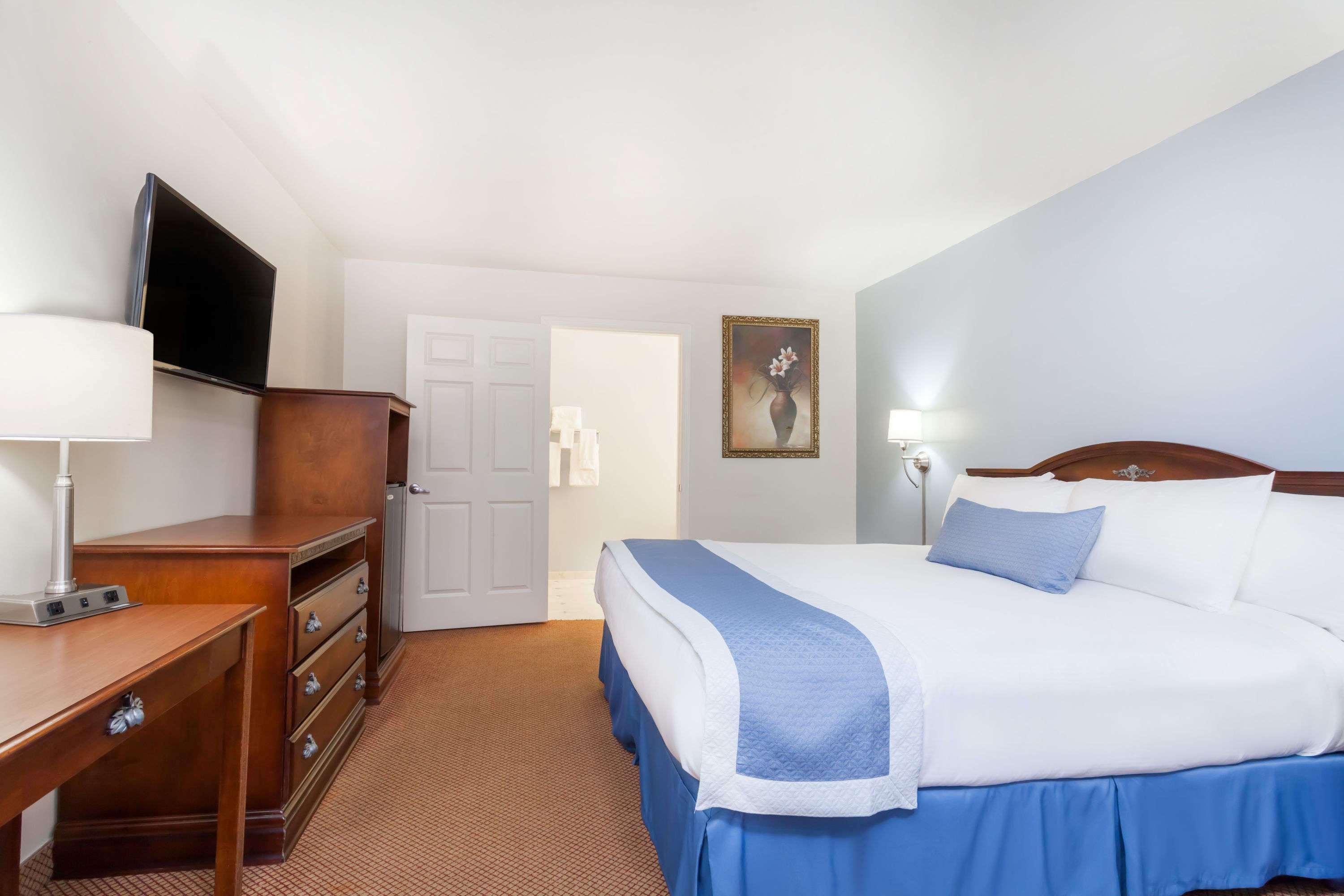 Days Inn By Wyndham Hampton Exteriör bild