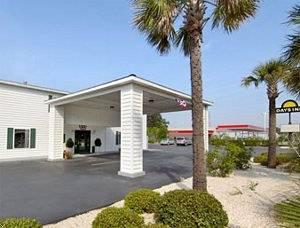 Days Inn By Wyndham Hampton Exteriör bild